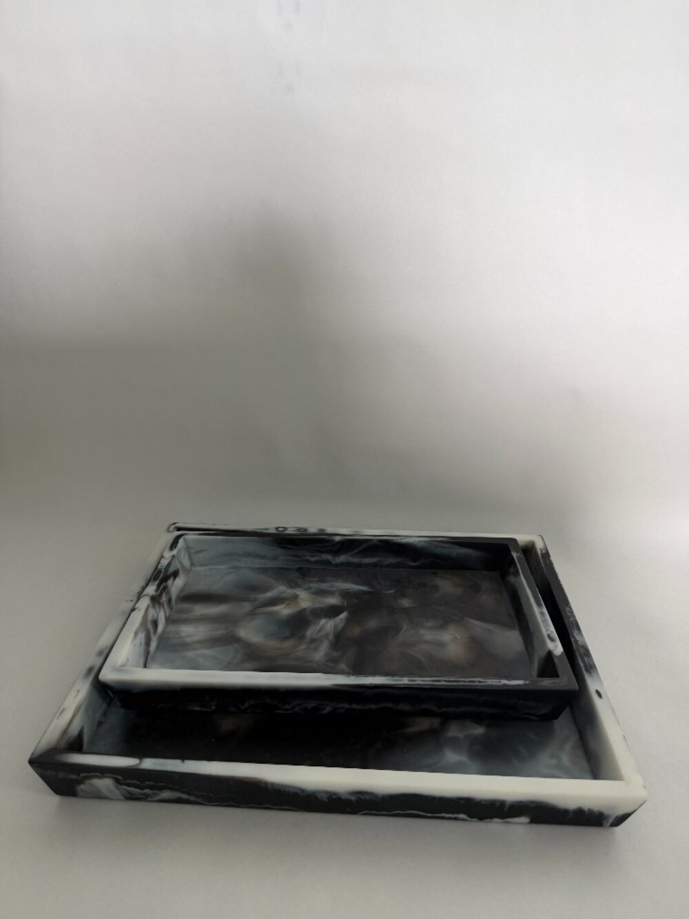 Pigeon and Poodle - Bahia Black Swirl - Designer Tray Set